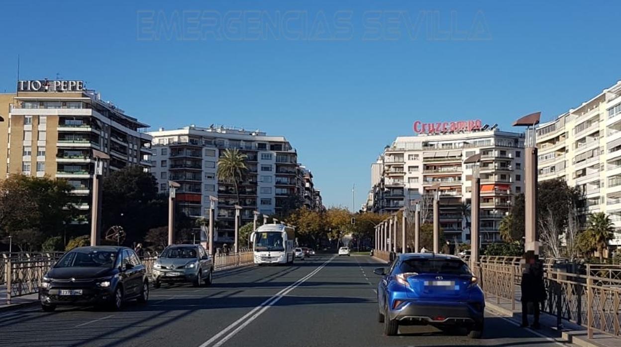 El atropello ha tenido lugar este lunes en el puente de San Telmo