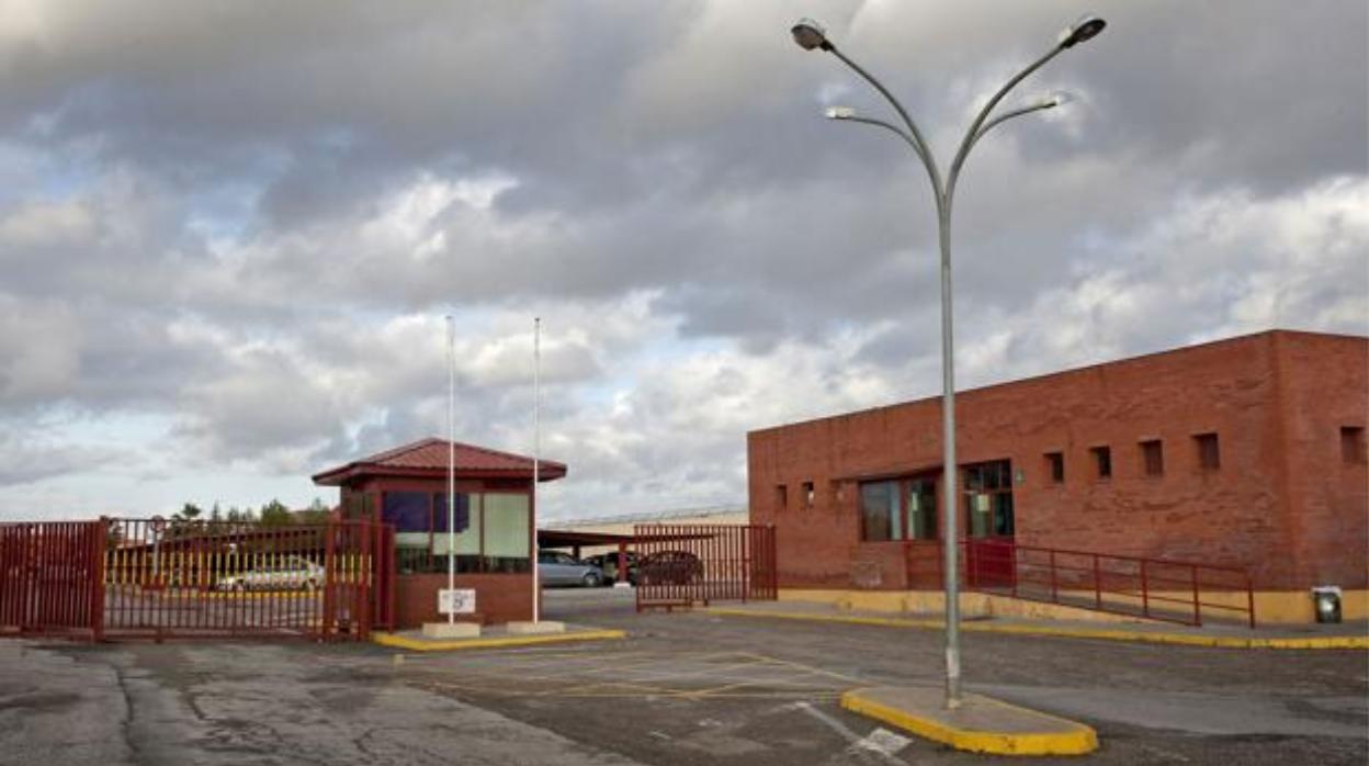 Accesos al centro penitenciario Sevilla I