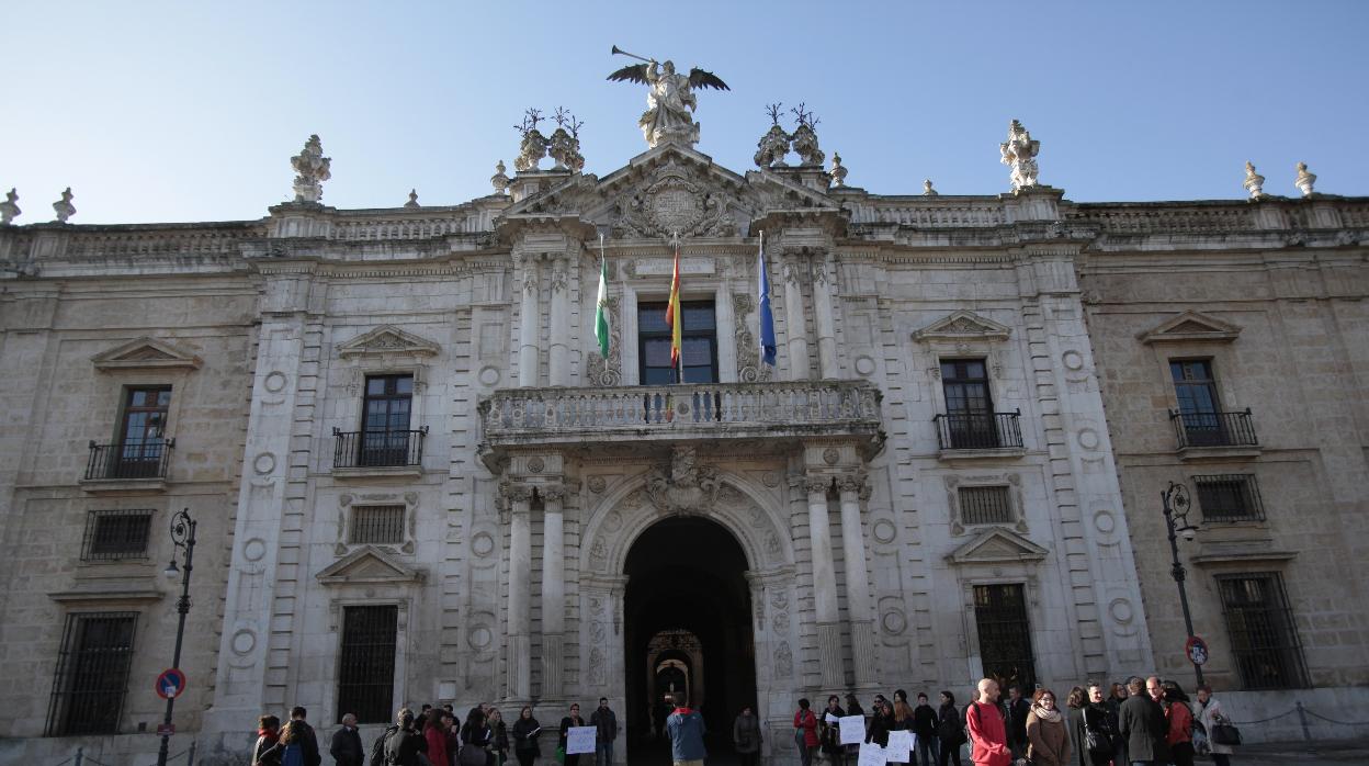 Fachada del Rectorado de la Universidad de Sevilla