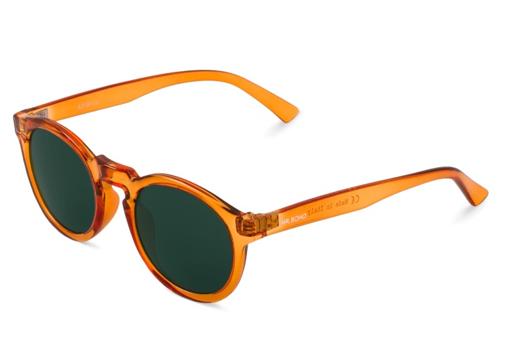 Gafas en tono caramelo de la marca Mr Boho