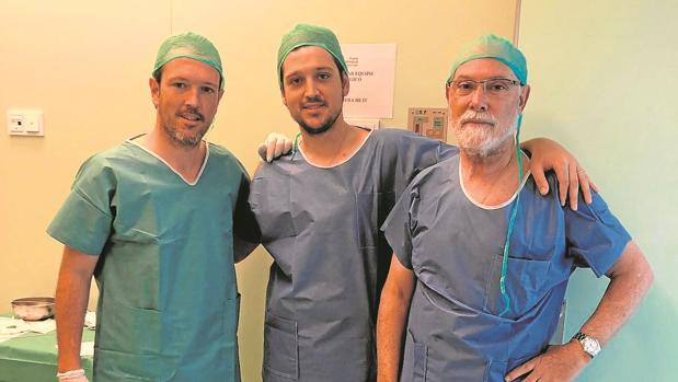 Médicos de Sevilla idean un novedoso dispositivo para suturar órganos por endoscopia