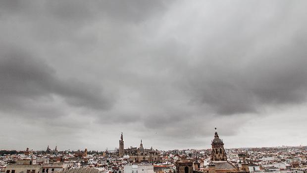 Timelapse: Así llegaron el viento y las nubes a Sevilla