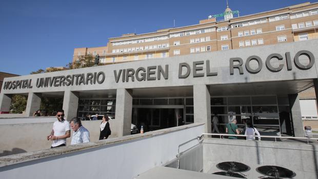 La psicosis del coronavirus Covid-19 hace descender las visitas a urgencias en el Virgen del Rocío