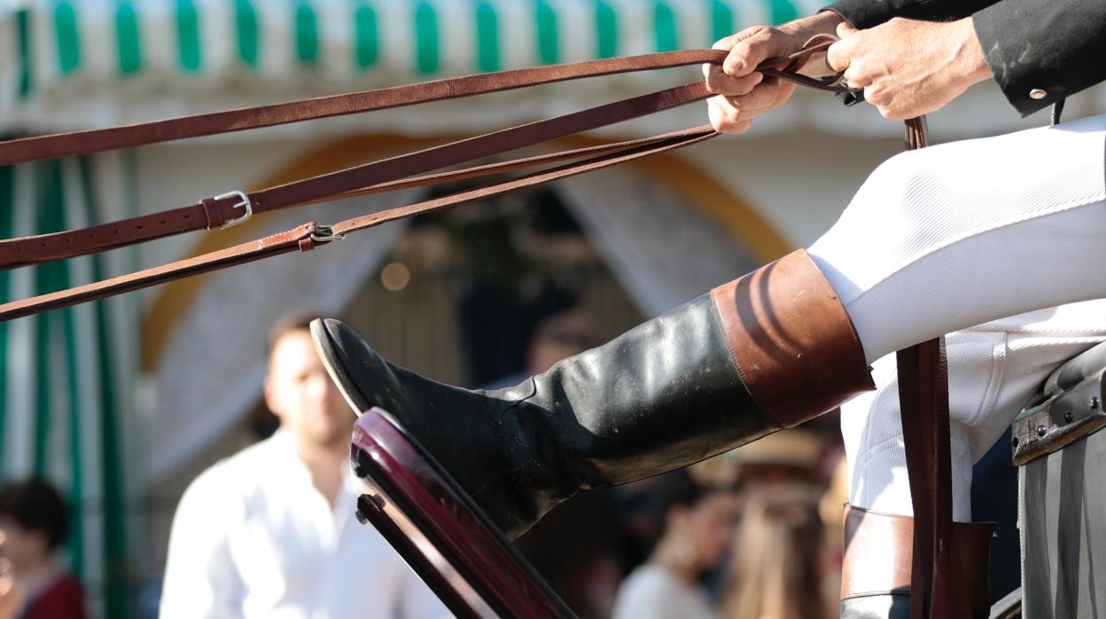 Un cochero de caballos en la pasada Feria de Abril