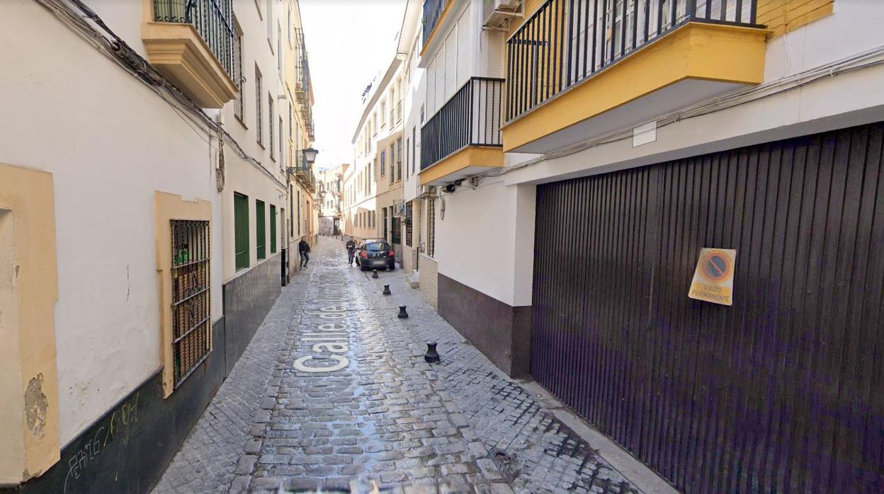 La agresión se produjo en el domicilio familiar, situado en la calle Torreblanca