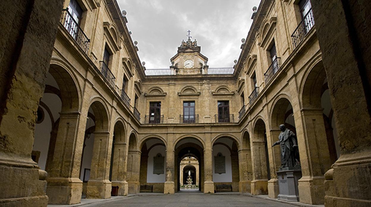 «La Fábrica» permite conocer mejor el patrimonio de la Universidad de Sevilla