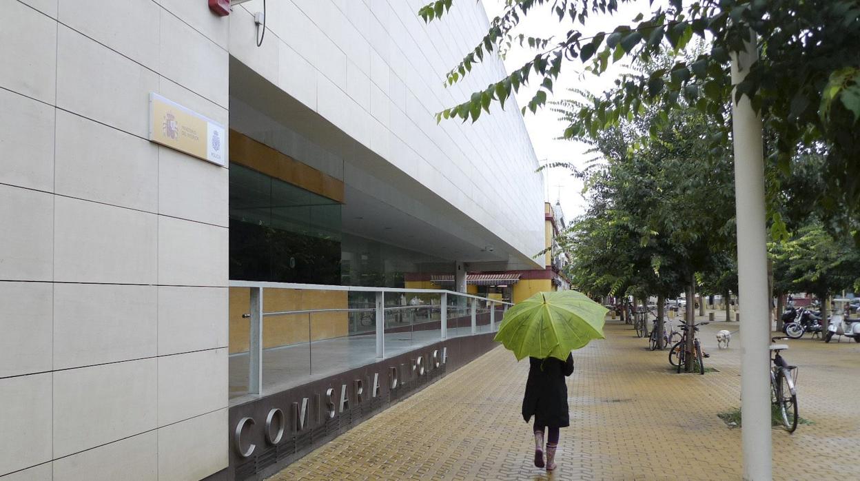 Comisaría de centro de la Policía Nacional en Sevilla donde se interpuso la denuncia falsa