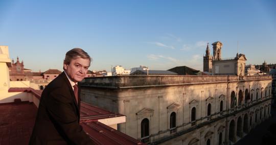 José Luis Lledó, en la terraza de su notaría en la calle Tetuán