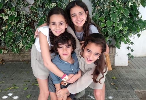 Lourdes, Rocio, Cuqui y Fernando