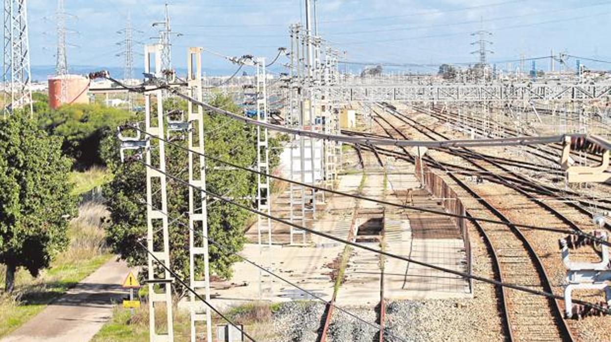 Instalaciones de la estación de tren de mercancías de Majarabique