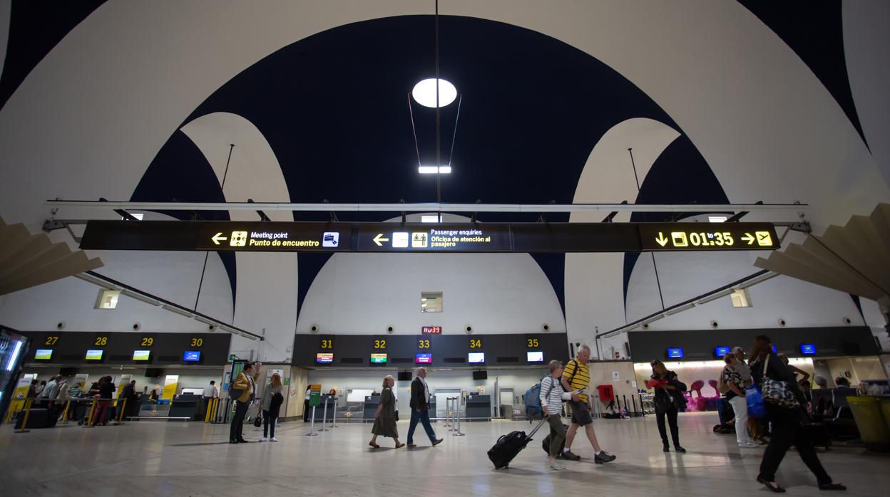 Mostradores de facturación del aeropuerto de Sevilla