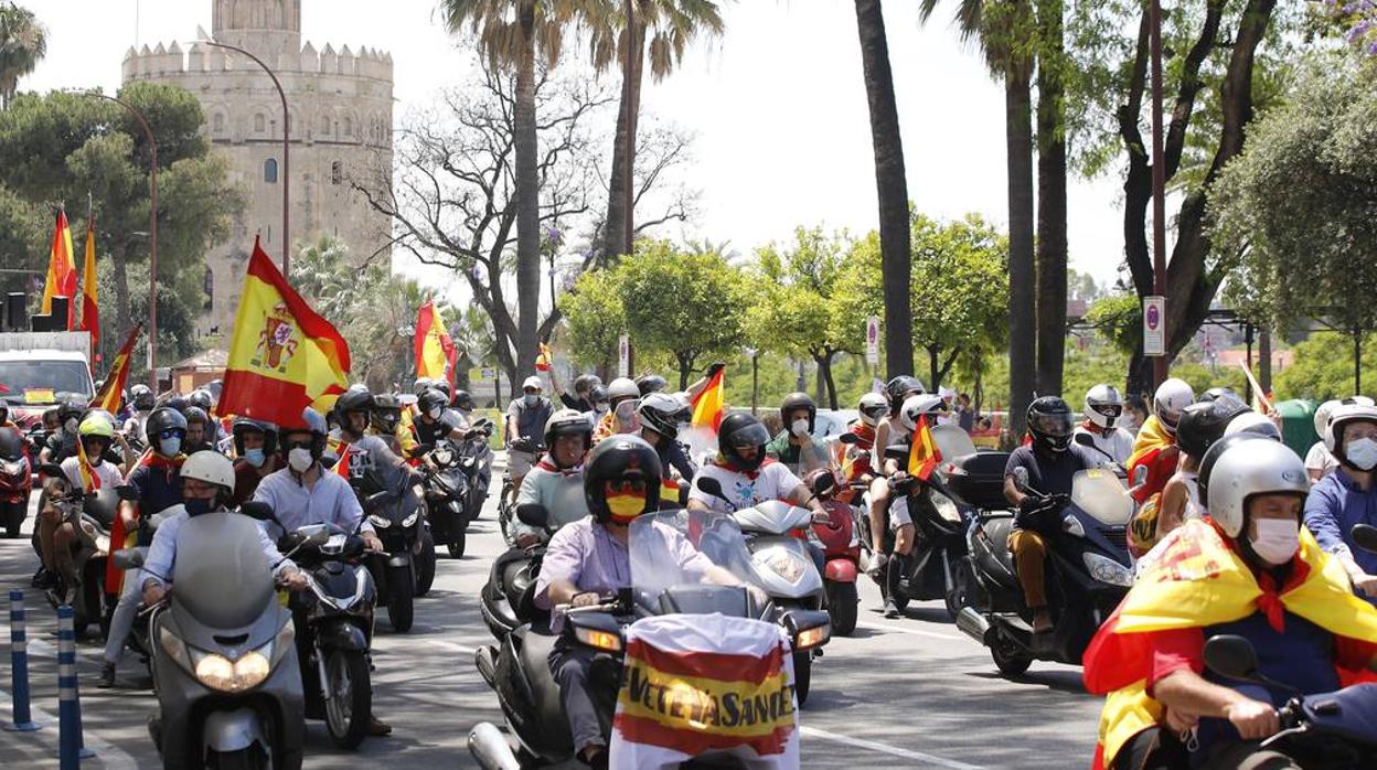 La manifestación, a la altura del Paseo de Colón