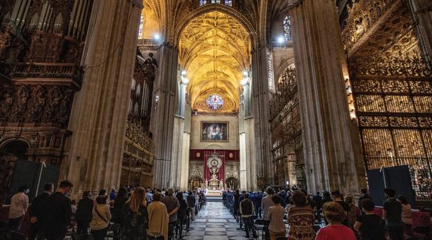 «Nuestra plegaria por ellos es el mejor homenaje a su memoria»