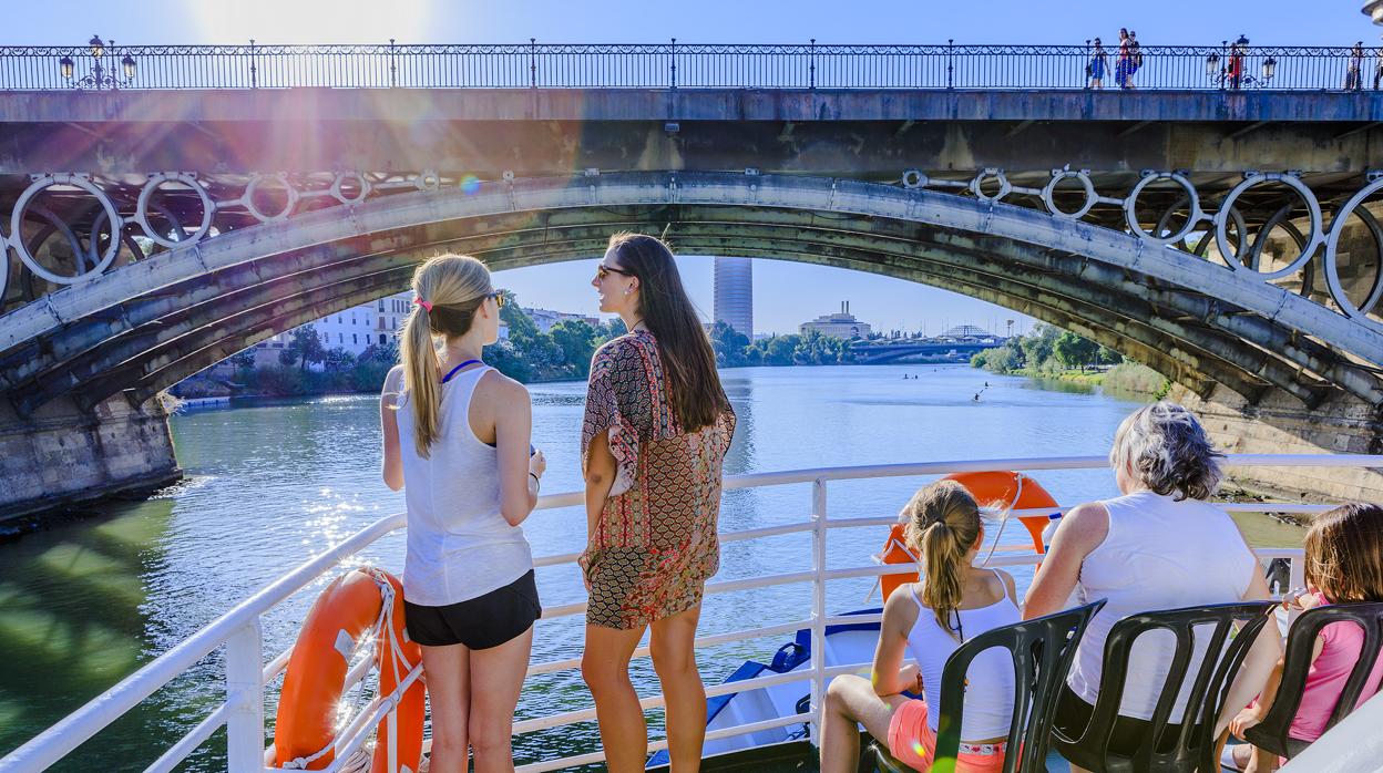 Cruceros Torre del Oro comienza sus viajes el 3 de julio