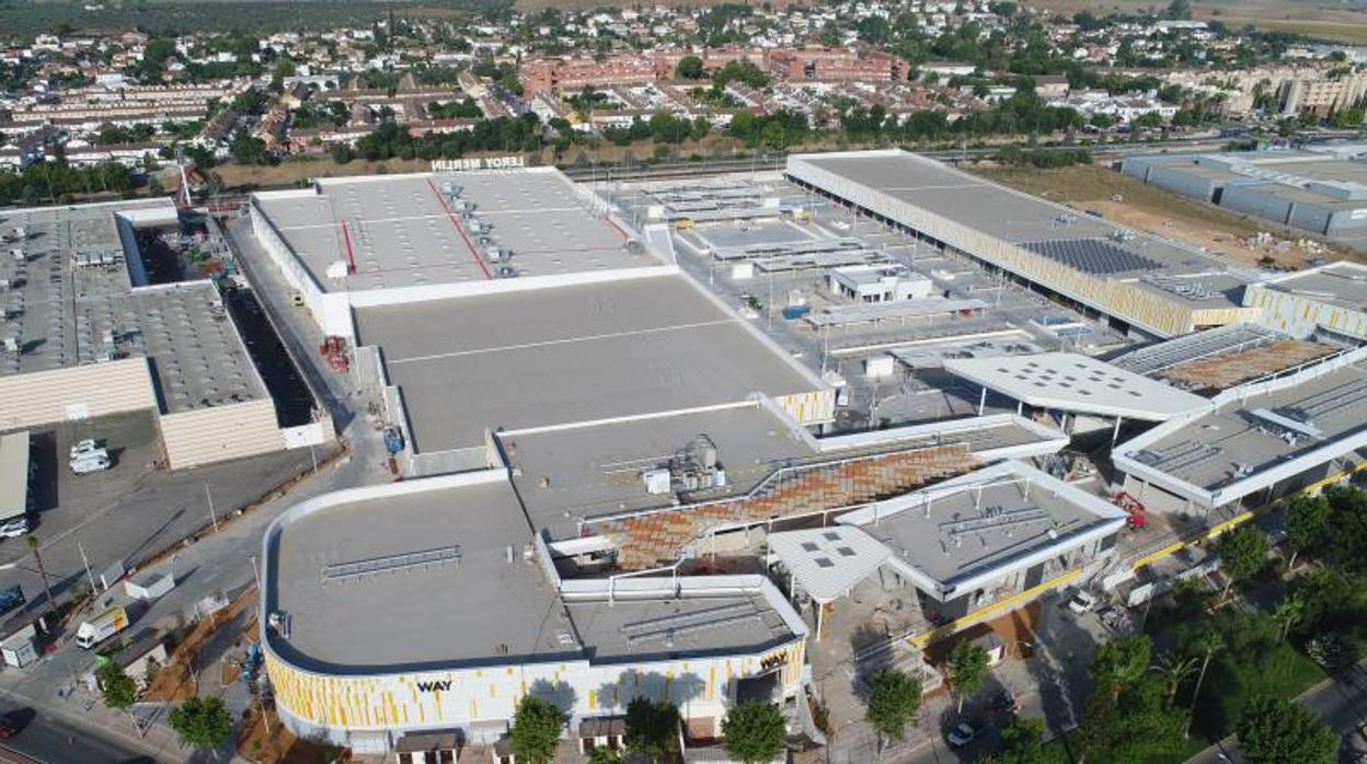 Imagen aérea del Centro Comercial Way Dos Hermanas