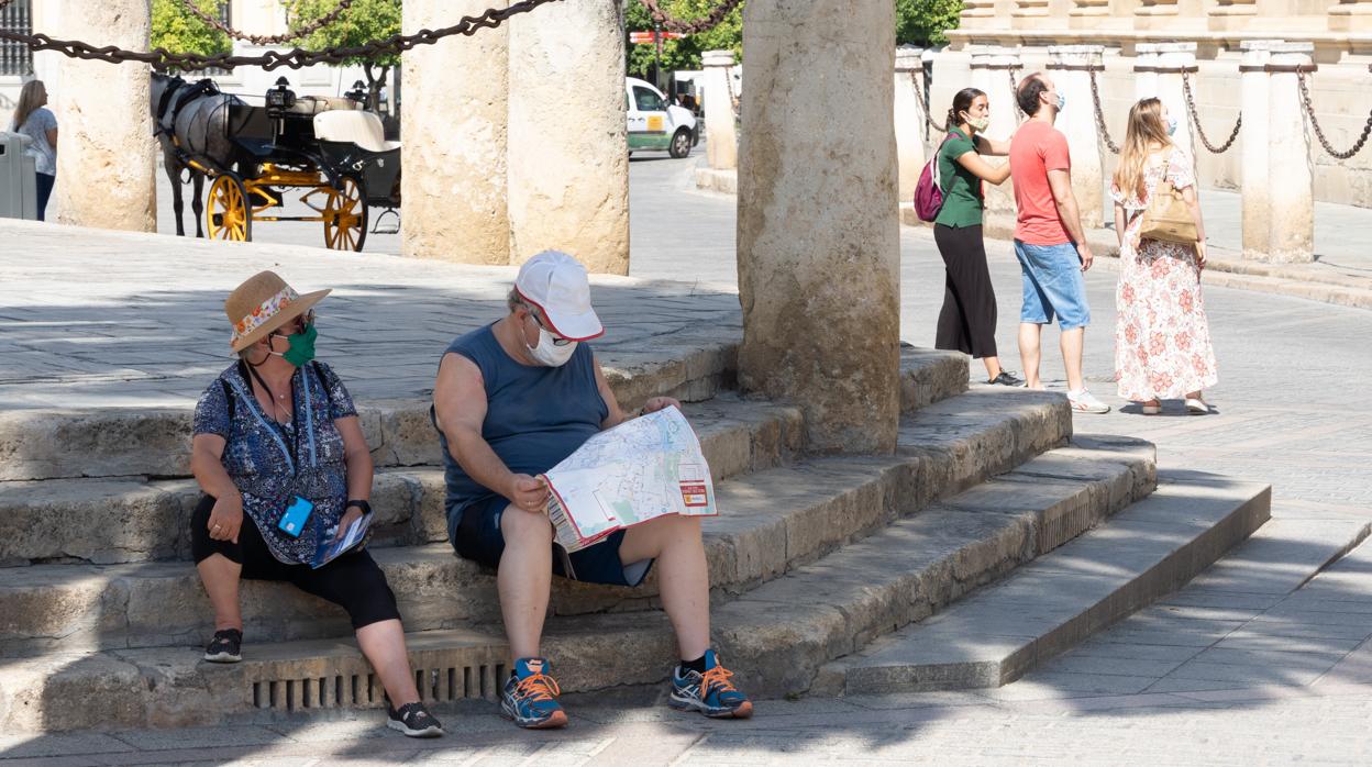 Turistas en el entorno de la Catedral de Sevilla