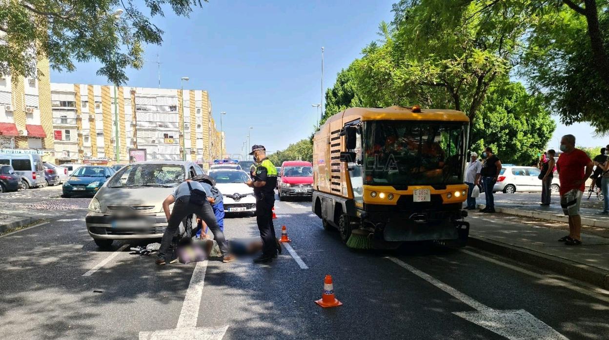 Accidente entre un coche y un patinete eléctrico