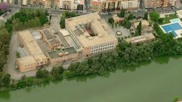 Altadis presenta tres proyectos a Espadas para el desbloqueo definitivo de la Fábrica de Tabacos