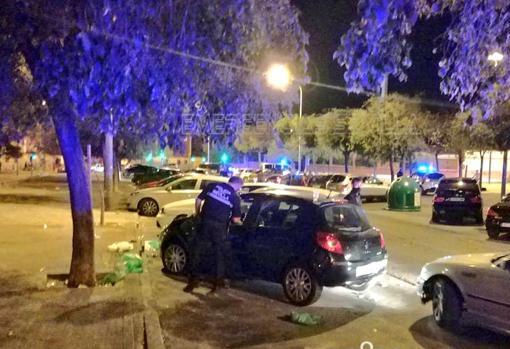 Un dispostivo policial actúa en una botellona