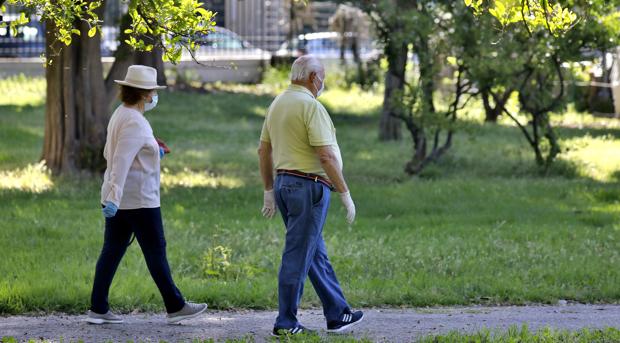 Diagnostican mil nuevos contagios en Sevilla en las últimas 24 horas, con 15 hospitalizados más