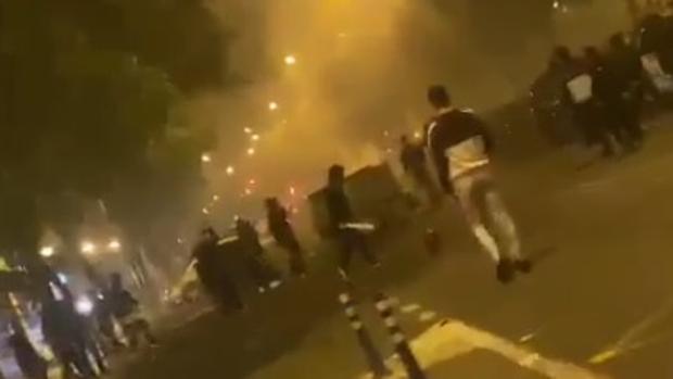 Unas 100 personas provocan altercados contra el estado de alarma en las calles de Pino Montano