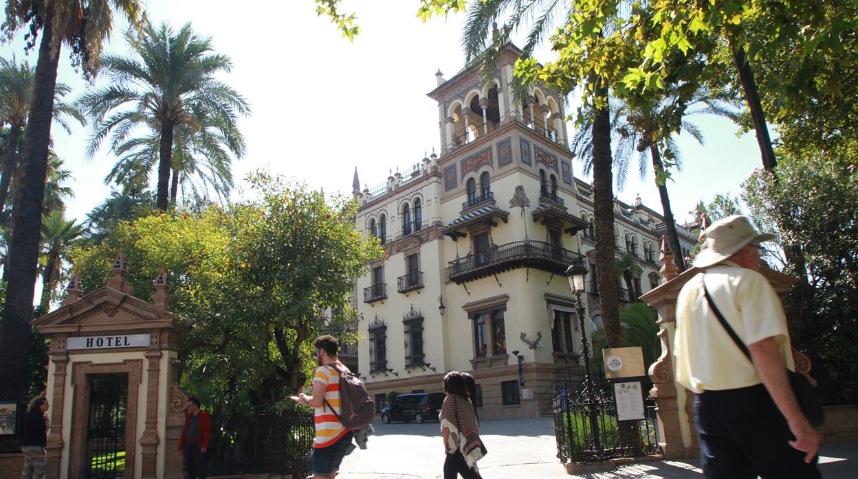 Hotel Alfosno XIII de Sevilla, ubicado en el Centro de la capital andaluza