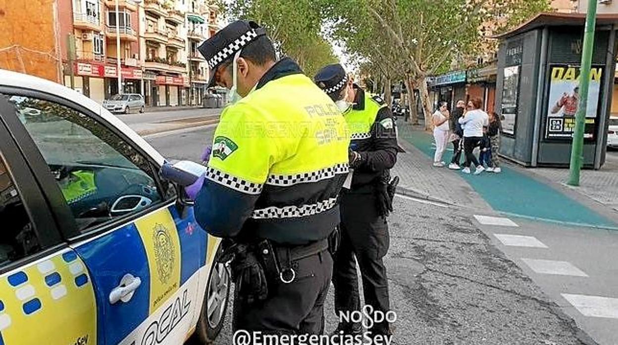 Los agentes lo interceptaron en la calle Almirante Apodaca