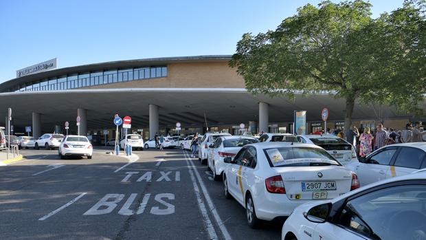 Desestimado un recurso contra la nueva composición del consejo del Instituto del Taxi de Sevilla