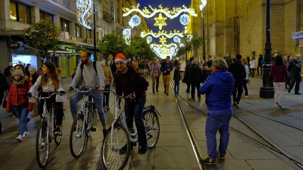 El casco histórico de Sevilla estará aforado desde este puente para evitar aglomeraciones