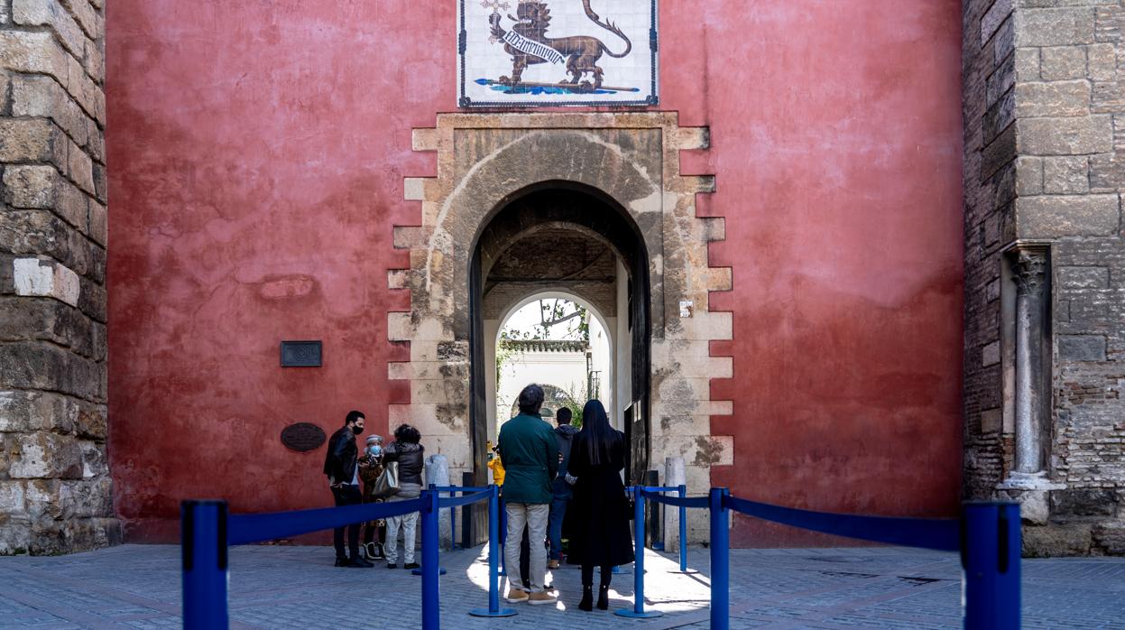 La Puerta del León del Alcázar de Sevilla