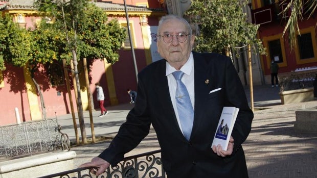 Antonio Vázquez Capilla: «Mi universidad fue la vida y aprendí que los míos no pasaran lo que yo pasé»