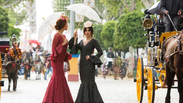 Juan Espadas: «Si Sevilla mantiene la estabilidad, habrá actividades en espacios públicos en primavera»