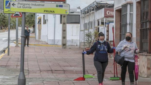 Estos son los pueblos de Sevilla donde se cierra el comercio y la hostelería a partir de este domingo