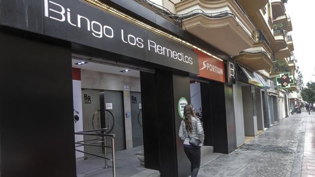 El Bingo de Los Remedios alcanza un acuerdo para seguir abierto