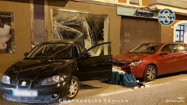 Procesan a tres aluniceros por el robo en una perfumería Aromas en Sevilla