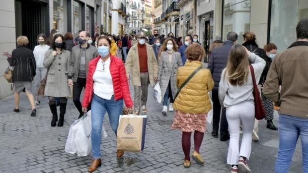 Inquietante repunte de positivos en Sevilla en una jornada donde la tasa de contagios no se mueve