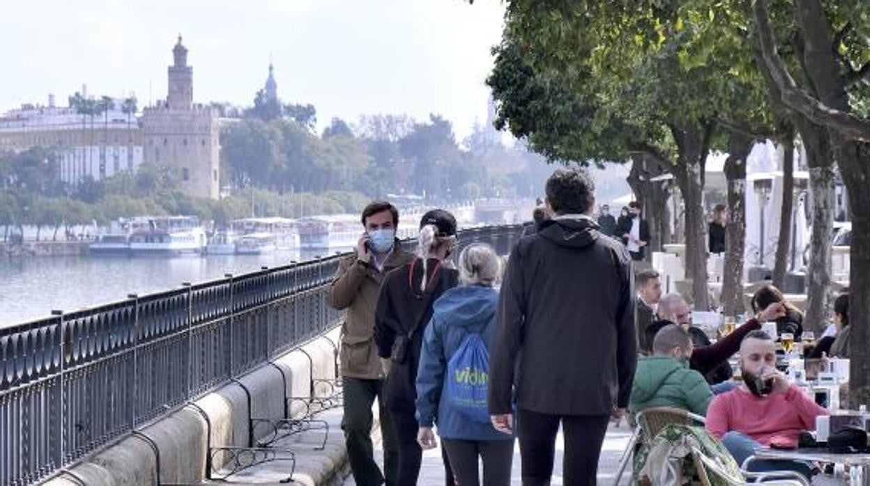 Ambiente en la calle Betis