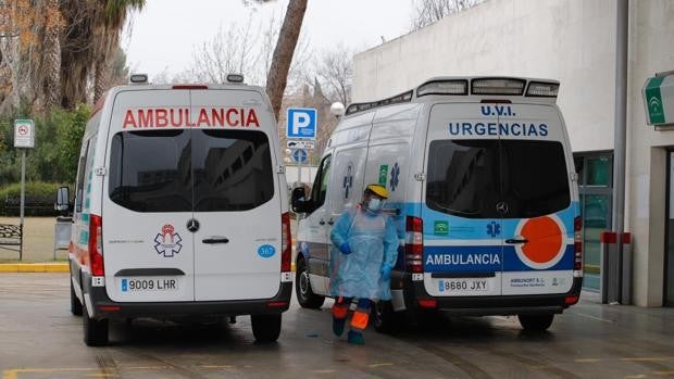 Los hospitales sevillanos retoman su desescalada y bajan de los 200 ingresados por Covid