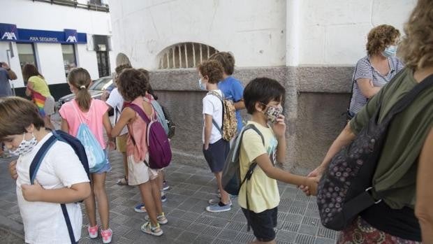 Los colegios e institutos de Sevilla también tendrán clases durante la semana de Feria