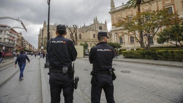 El Ayuntamiento de Sevilla ultima su dispositivo de Semana Santa en colaboración con las hermandades