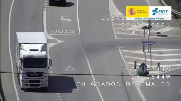 La DGT controló con drones a más de 800 vehículos el pasado fin de semana en Sevilla