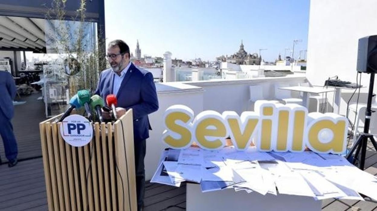 Juan Ávila en un acto del PP de Sevilla