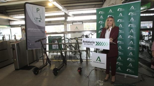 El metro de Sevilla, primero en España con una estación de recarga gratis de patinetes eléctricos