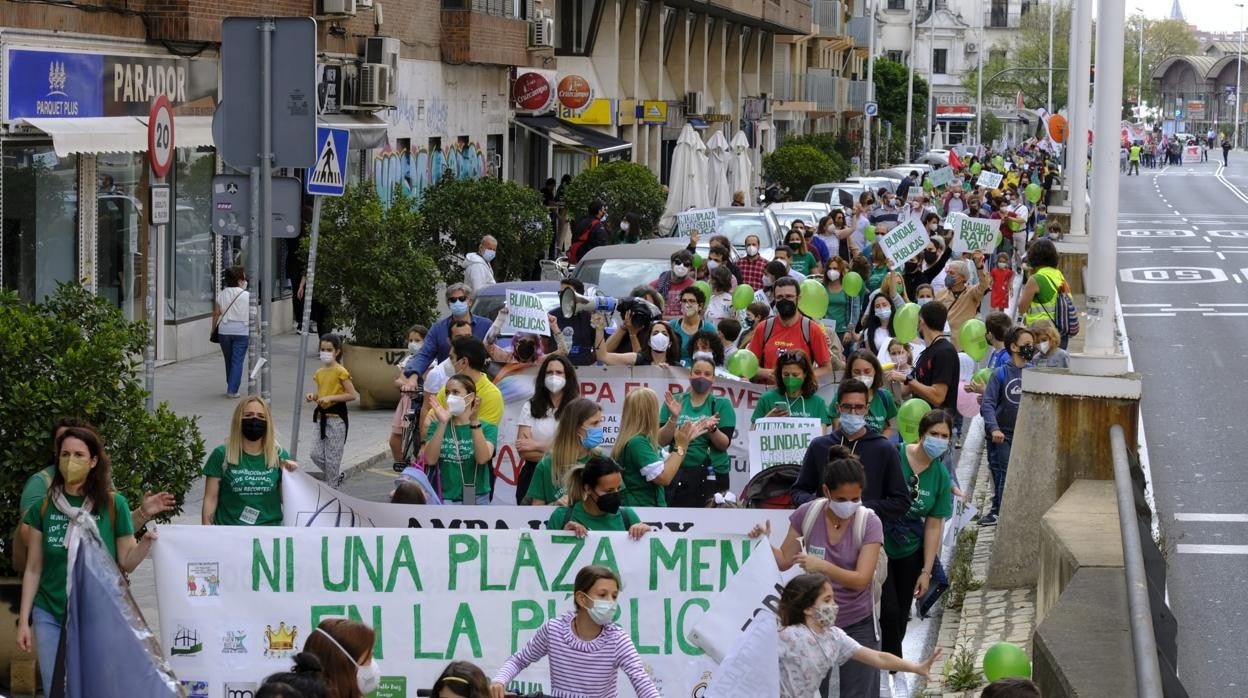 Manifestación este sábado en Sevilla por el cierre de aulas escolares