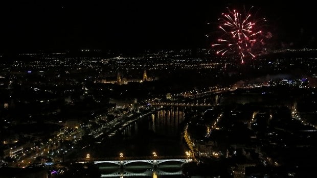 La ruina de la pirotecnia en Sevilla: dos años sin Feria de Abril ni fiestas populares lastran al sector