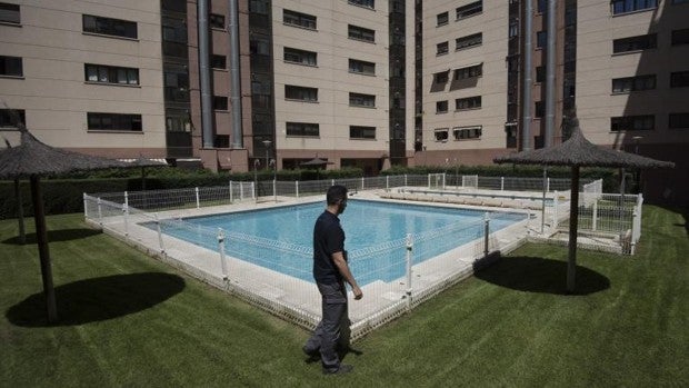 Las piscinas de comunidad de Sevilla ya tienen las normas para este verano 2021