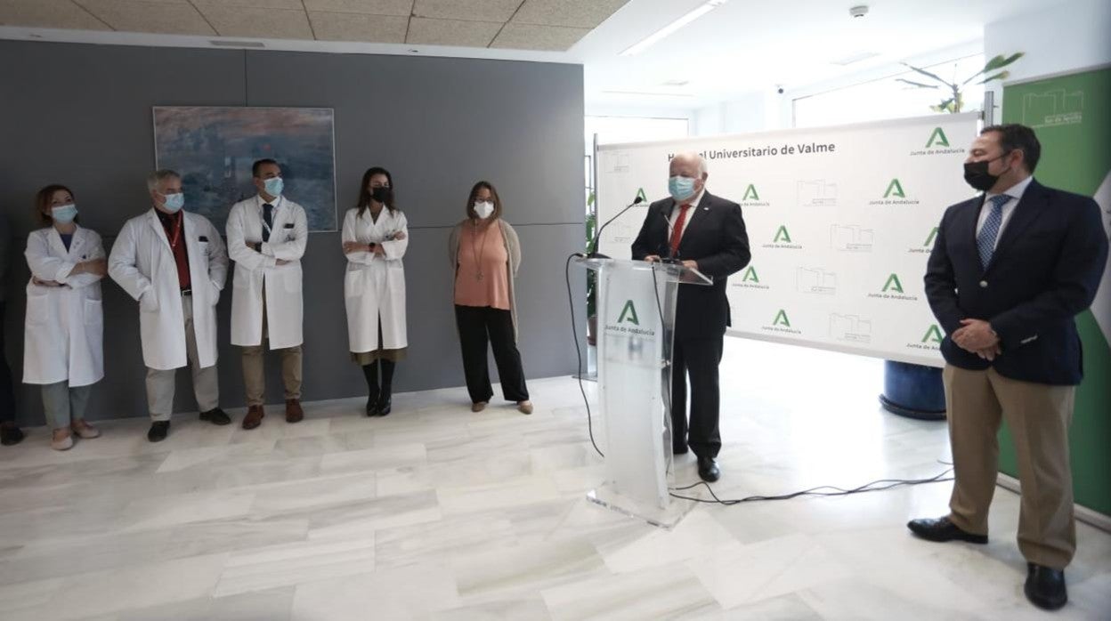 Jesús Aguirre junto Ricardo Sánchez, Regina Serrano y María Jesús Parejo