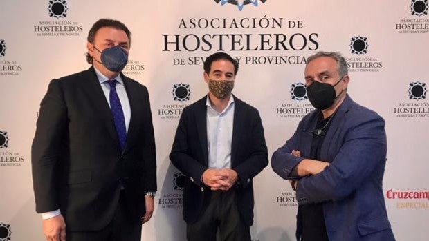 Los hosteleros de Sevilla y las nuevas restricciones: «Volvemos a vender felicidad y a sacar a miles de personas del ERTE»