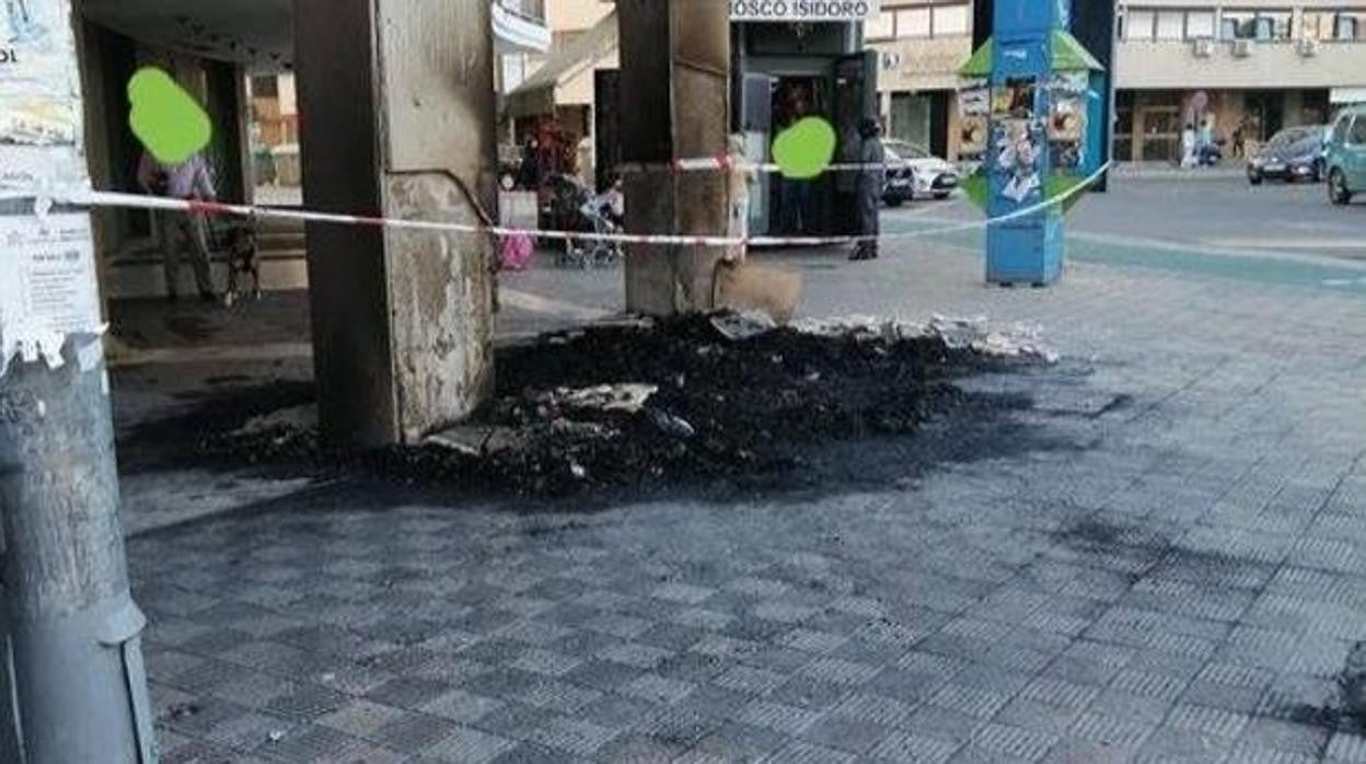 Estado en el que ha quedado el quiosco de Jimy tras el incencio