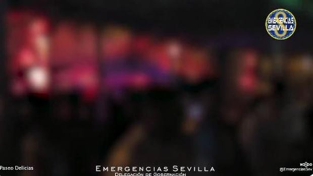 La Policía desaloja más de 650 personas de cuatro bares en Sevilla por incumplir las normas Covid